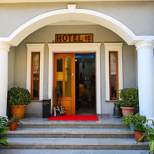 Hotel Epoka, Szkodra